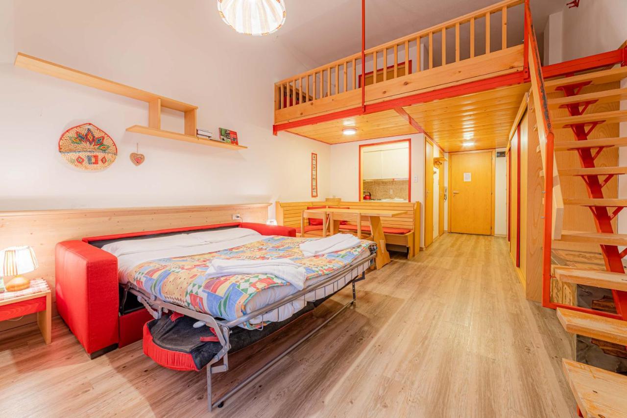 ロッカ・ピエートレDolomites Dream Marmoladaアパートメント エクステリア 写真