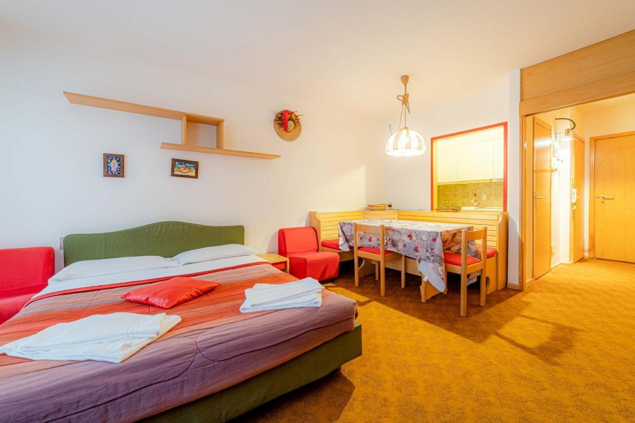 ロッカ・ピエートレDolomites Dream Marmoladaアパートメント エクステリア 写真