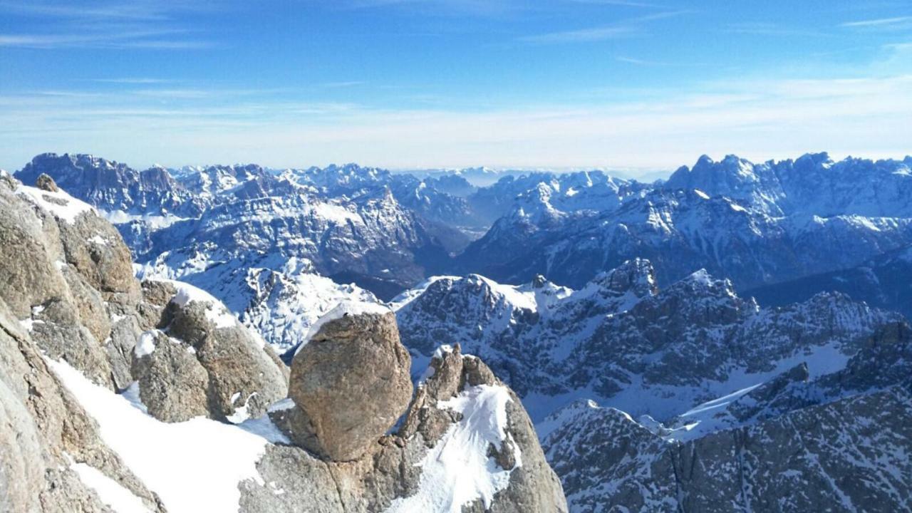 ロッカ・ピエートレDolomites Dream Marmoladaアパートメント エクステリア 写真